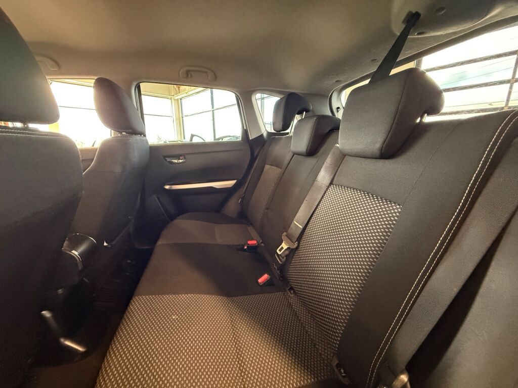 Suzuki Vitara 2015 Valkoinen