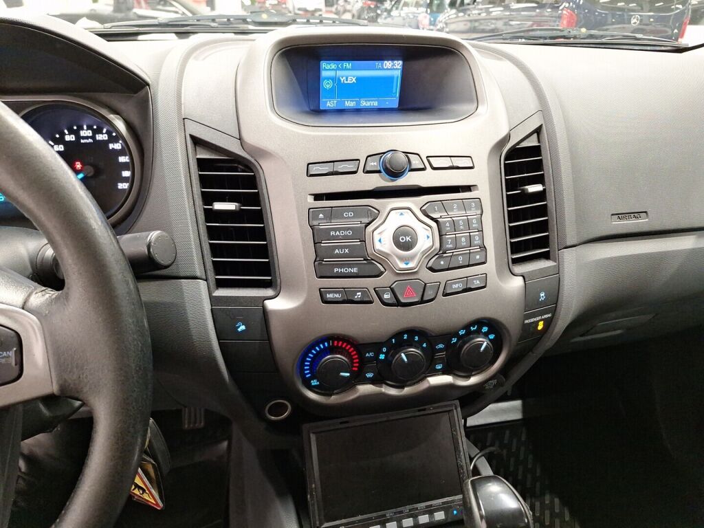 Ford Ranger 2013 Valkoinen