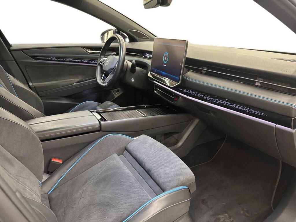 Volkswagen ID.7 2024 Harmaa