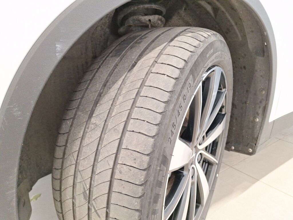 Polestar 2 2022 Valkoinen