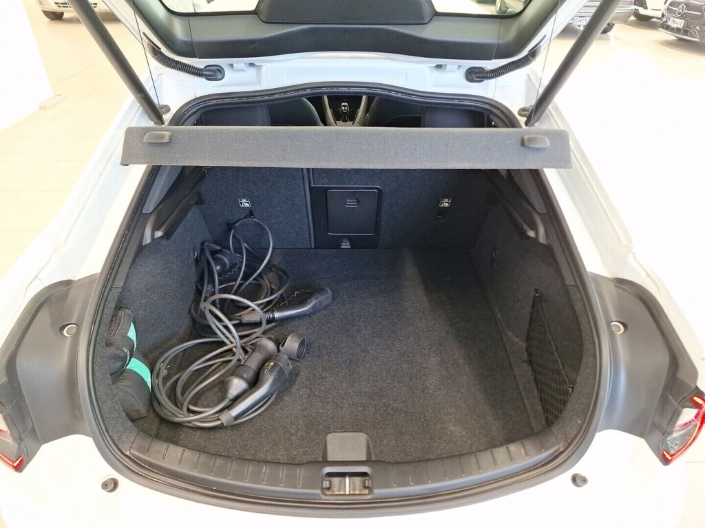 Polestar 2 2022 Valkoinen