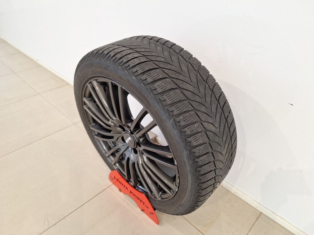 Polestar 2 2022 Valkoinen