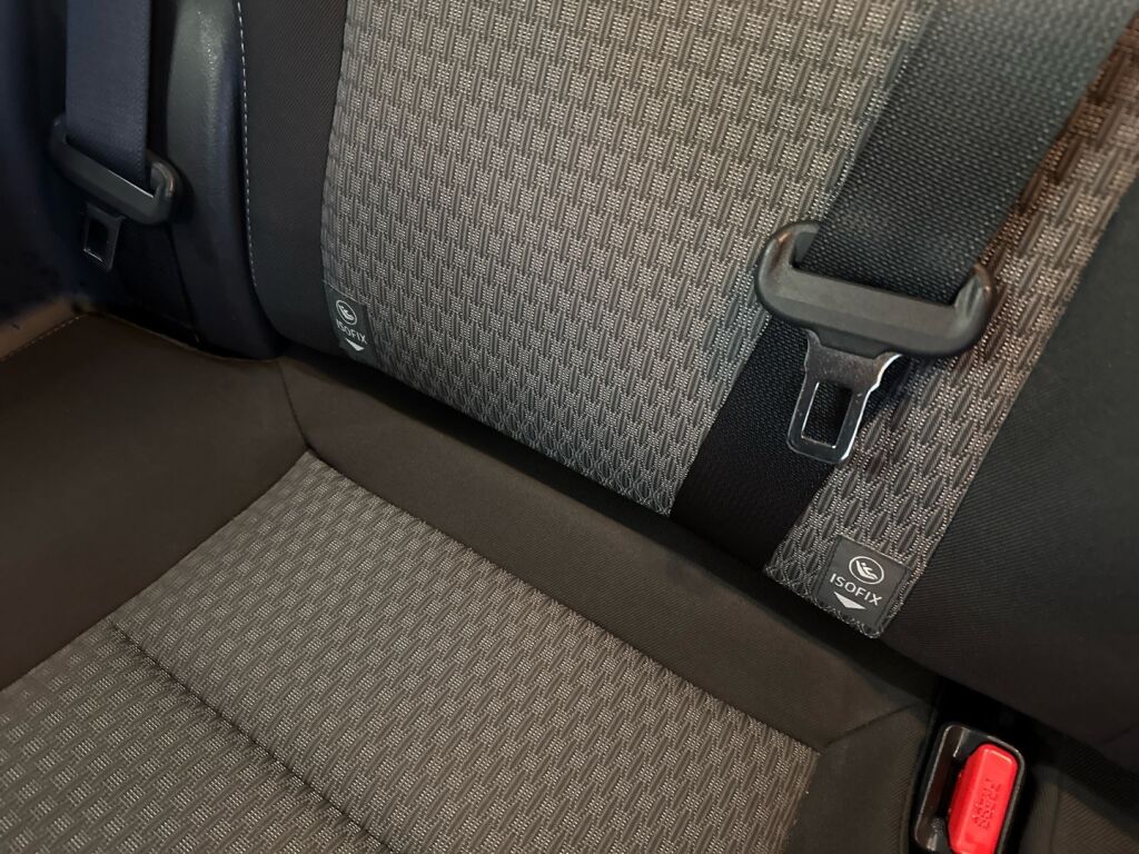 Toyota Auris 2017 Musta