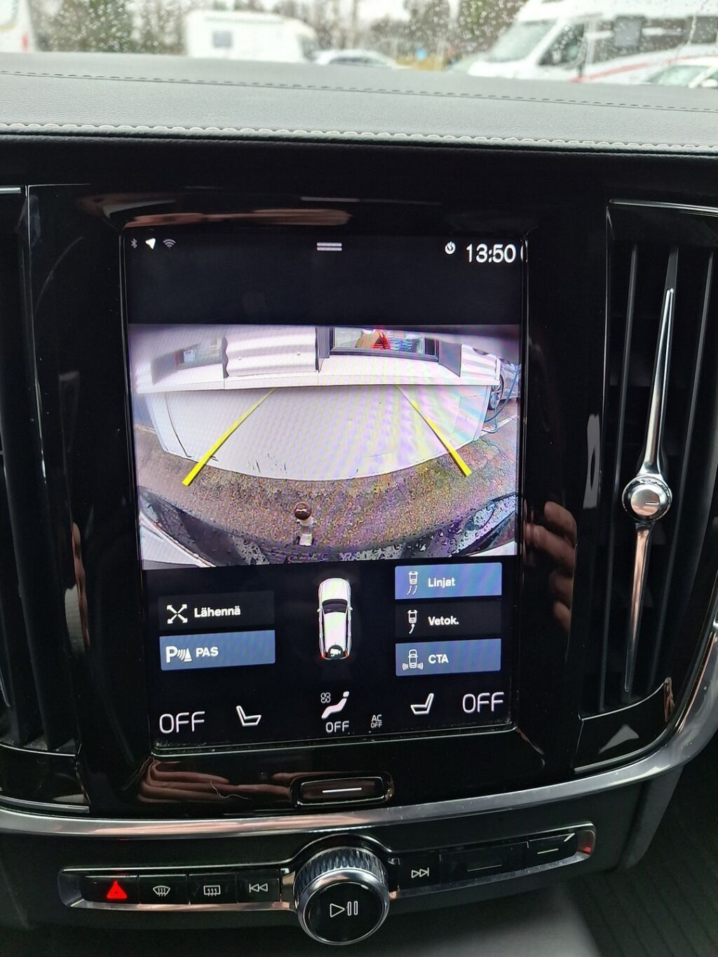 Volvo V90 2019 Musta