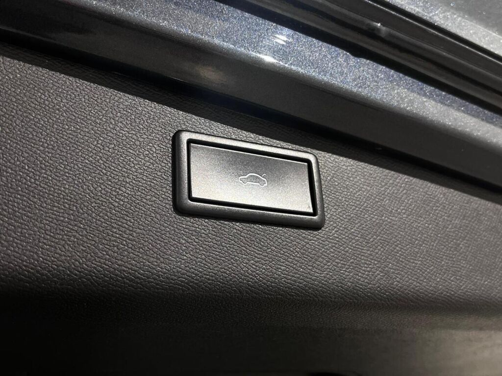 Cupra Leon Sportstourer 2020 Harmaa