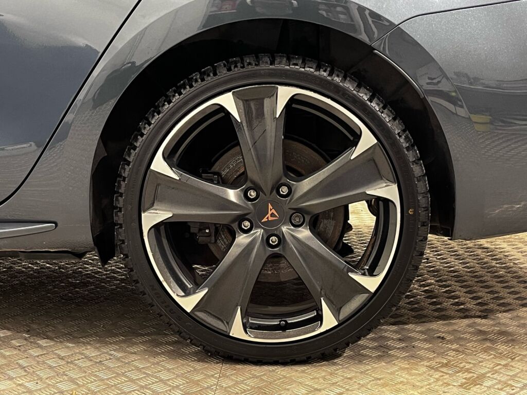 Cupra Leon Sportstourer 2020 Harmaa