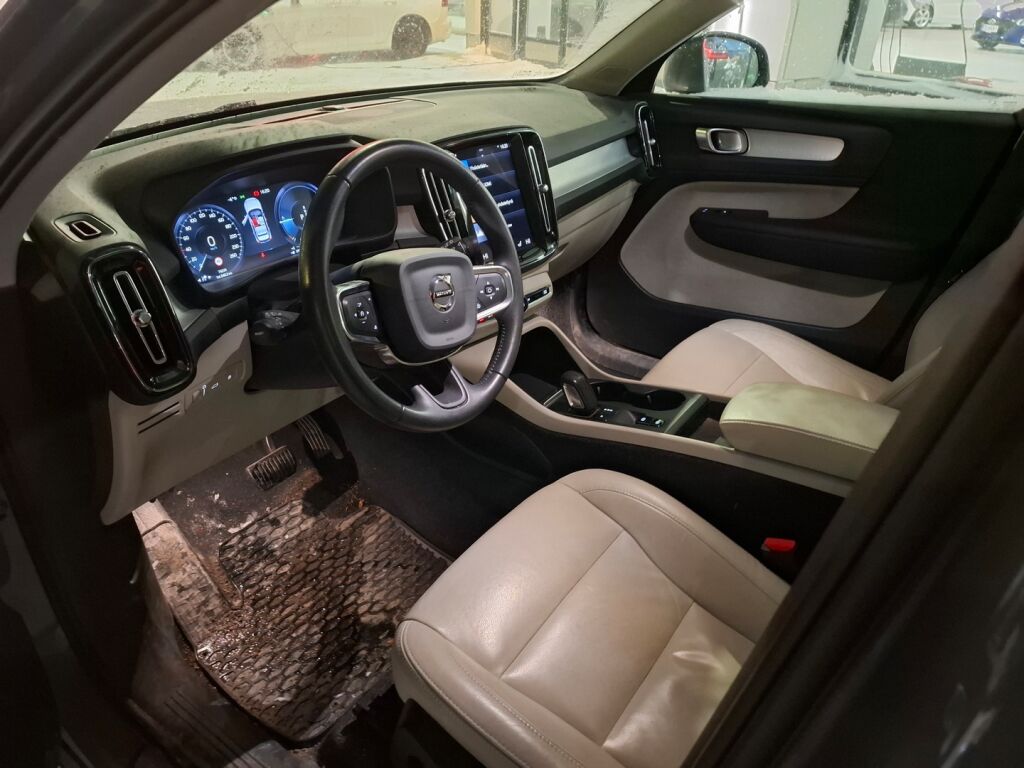 Volvo XC40 2021 Harmaa