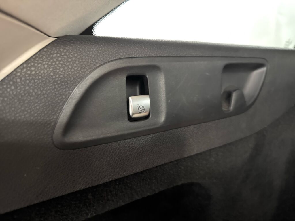 Mercedes-Benz E 2021 Hopea