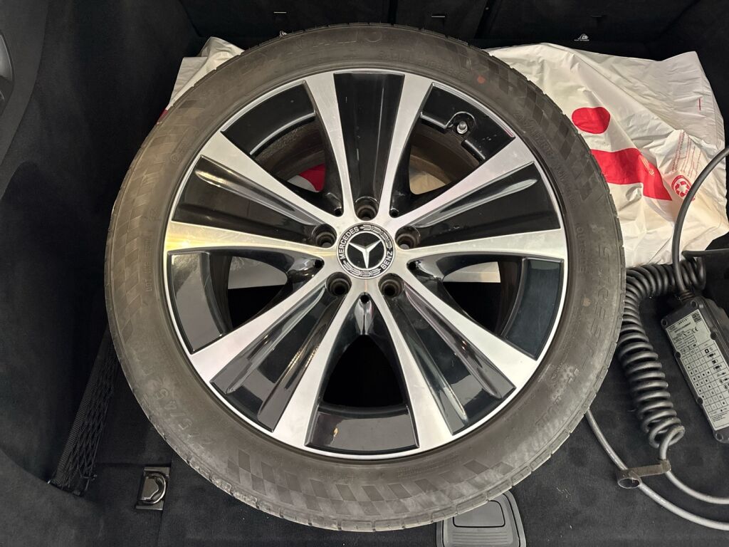 Mercedes-Benz E 2021 Hopea