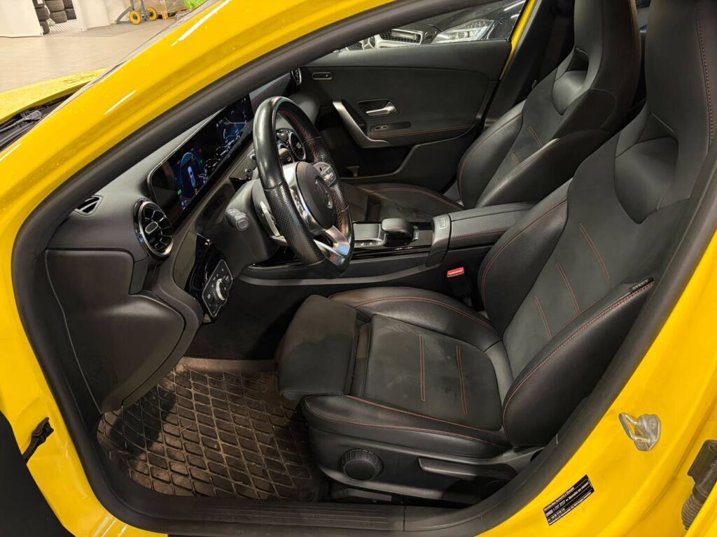 Mercedes-Benz A 2020 Keltainen