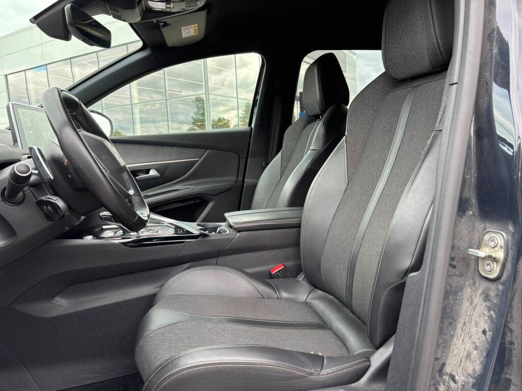 Peugeot 3008 2021 Harmaa