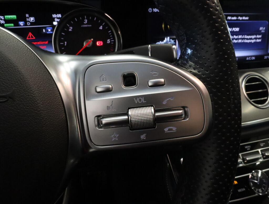 Mercedes-Benz E 2019 Musta