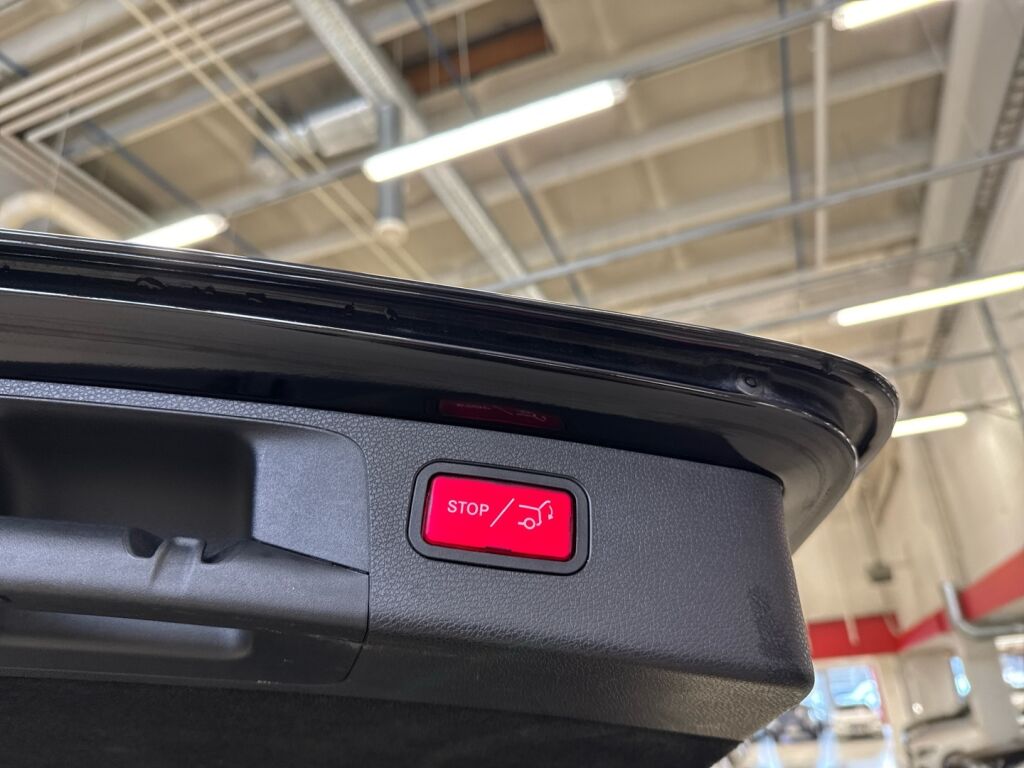 Mercedes-Benz E 2019 Musta