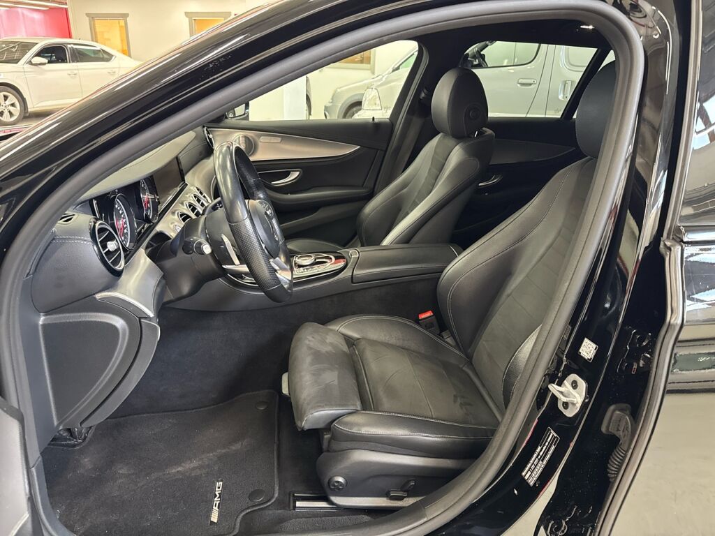Mercedes-Benz E 2019 Musta