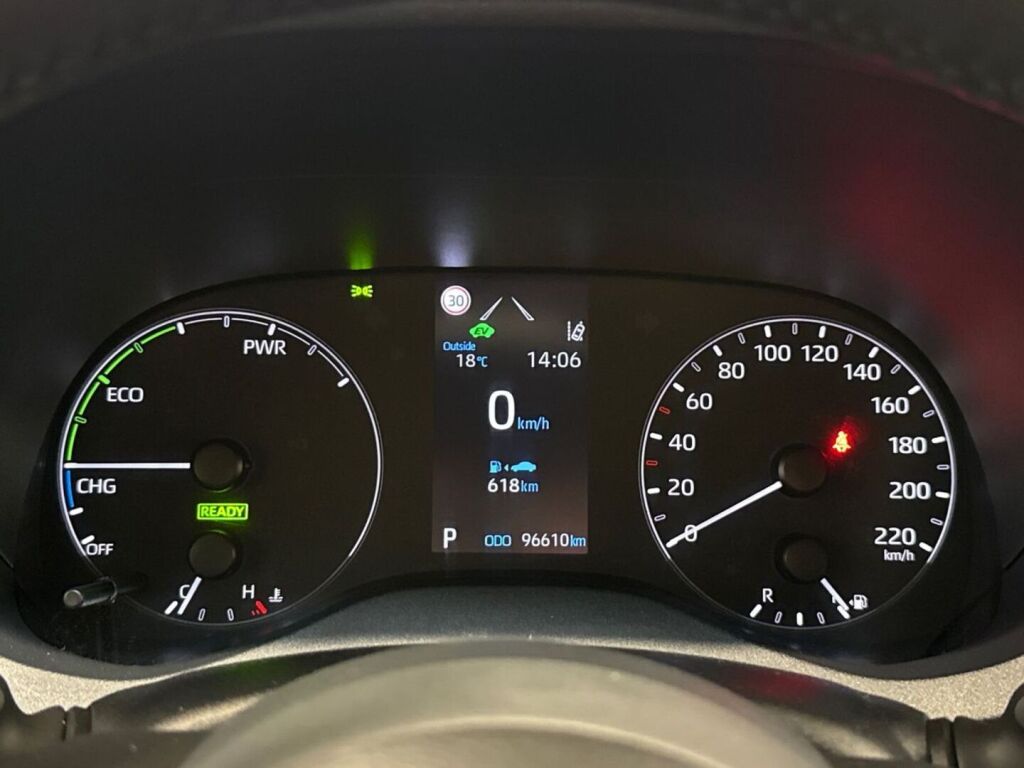 Toyota Yaris 2024 Musta