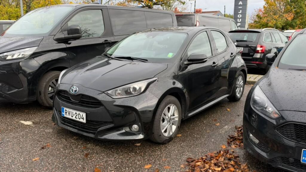 Toyota Yaris 1,5 Hybrid Limited Edition 2024, bild 2/4