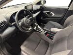 Toyota Yaris 2024 Musta
