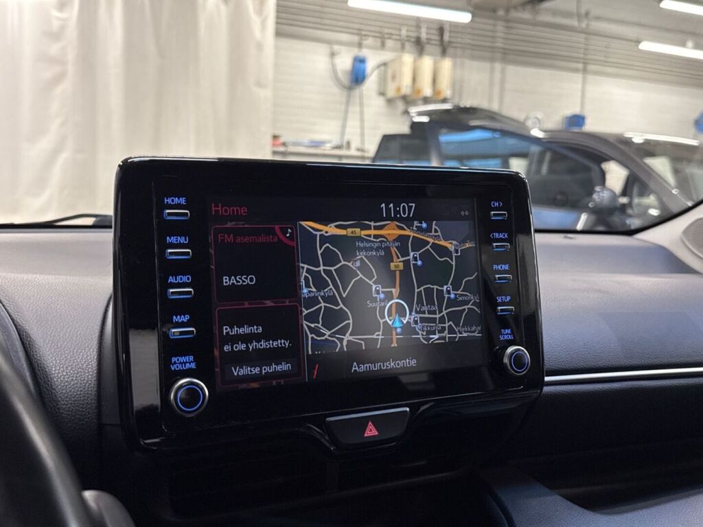 Toyota Yaris 2024 Harmaa