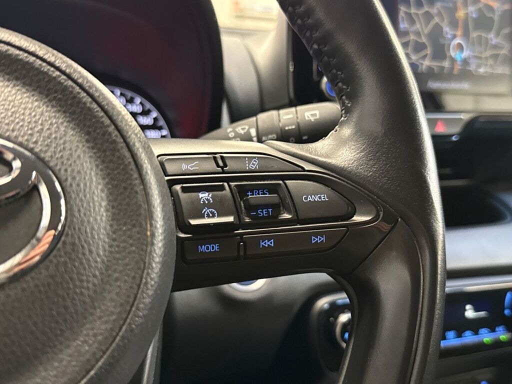 Toyota Yaris 2024 Harmaa