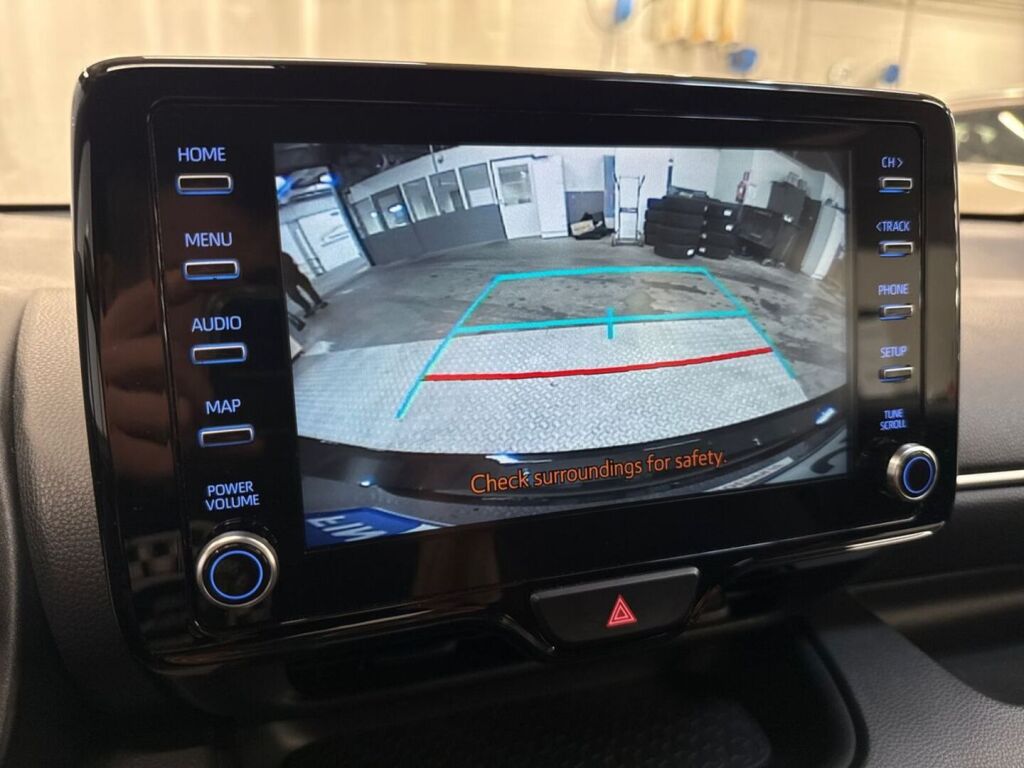 Toyota Yaris 2024 Musta