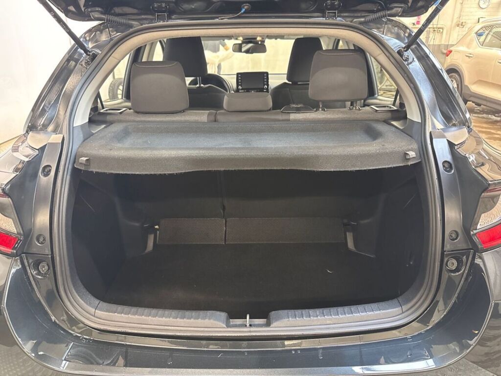 Toyota Yaris 2024 Musta