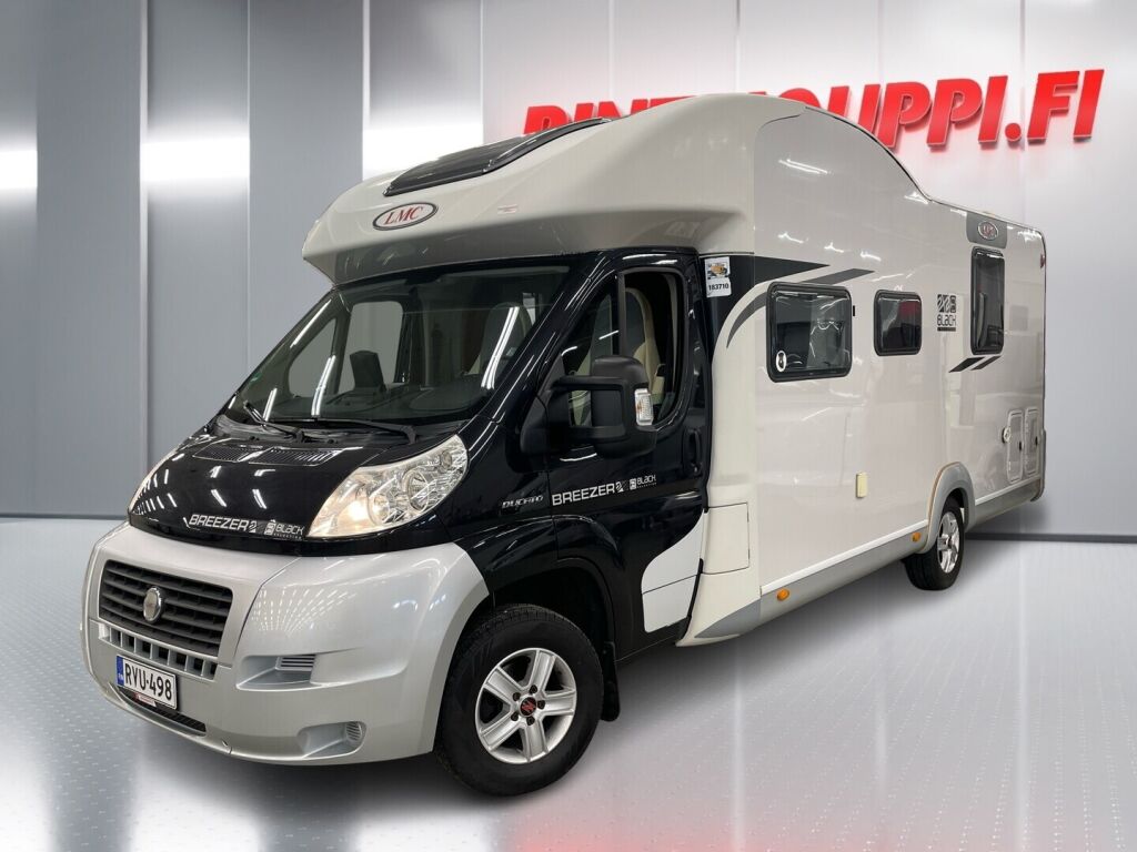 LMC Breezer H730 2013 Musta