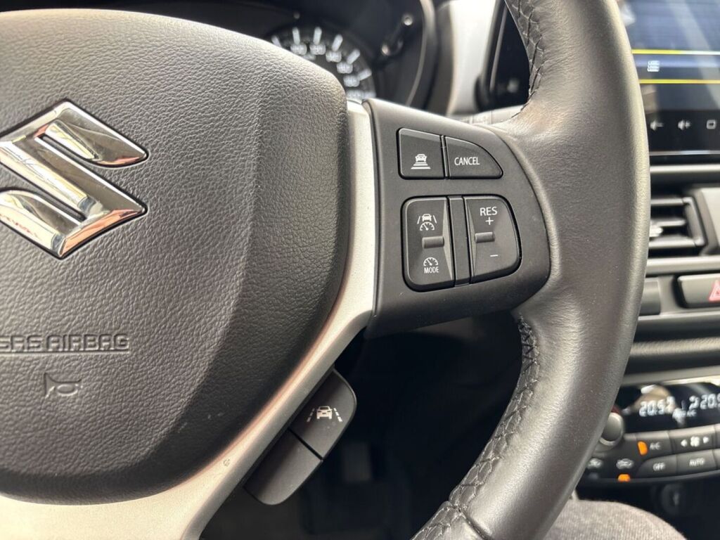 Suzuki S-Cross 2025 Sininen