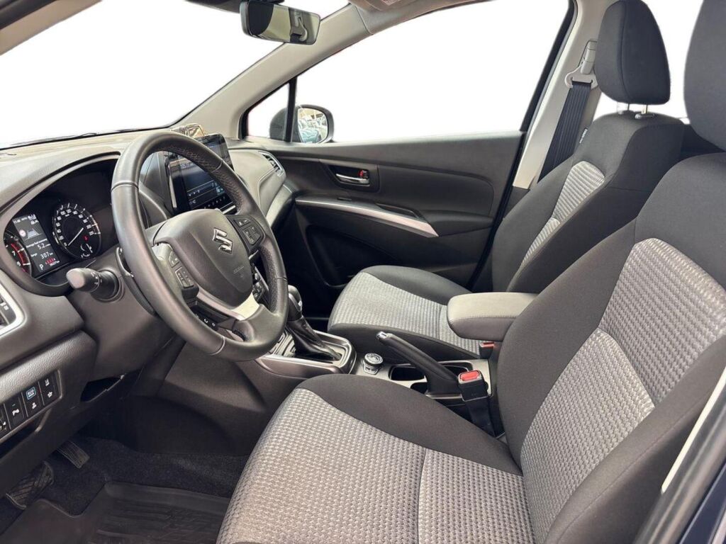 Suzuki S-Cross 2025 Sininen