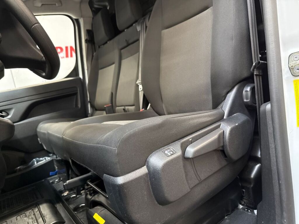 Toyota Proace 2024 Valkoinen