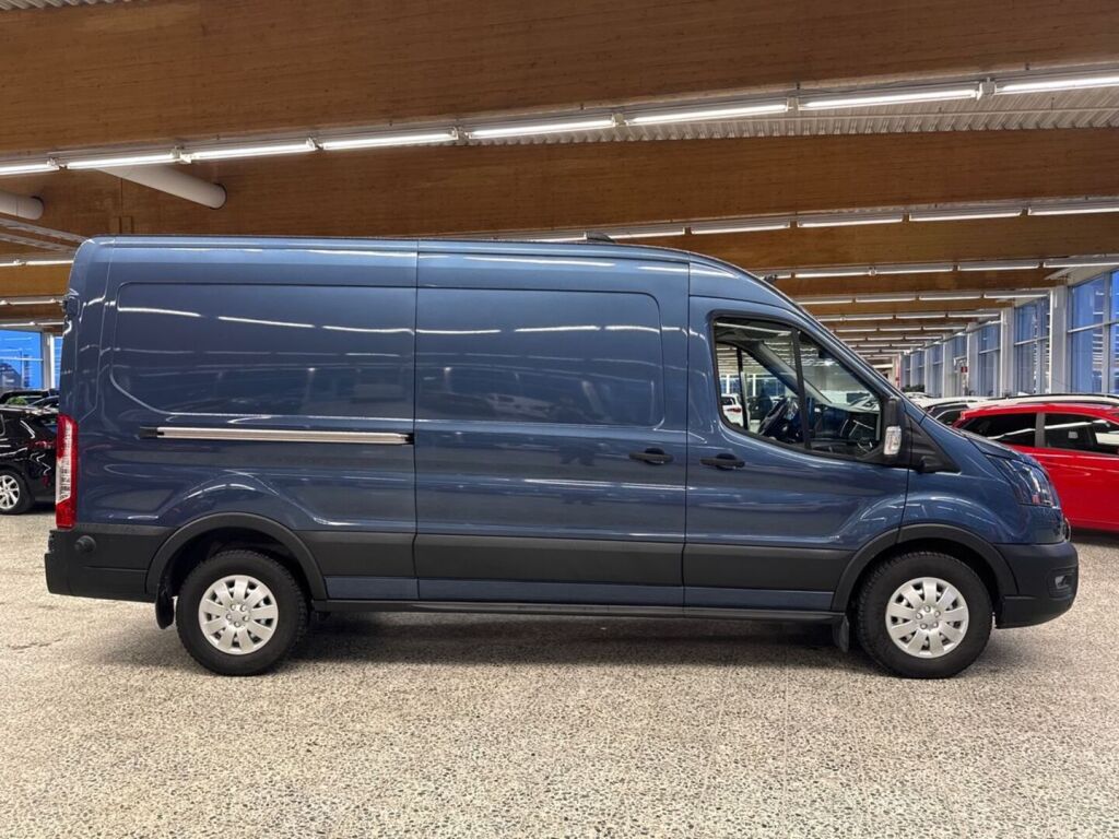 Ford Transit 2024 Chrome Blue