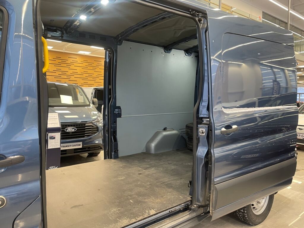 Ford Transit 2024 Chrome Blue