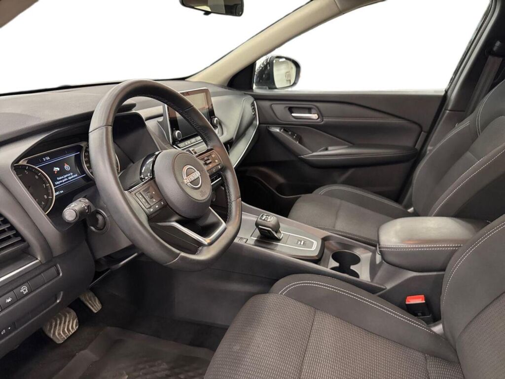 Nissan Qashqai 2024 Musta
