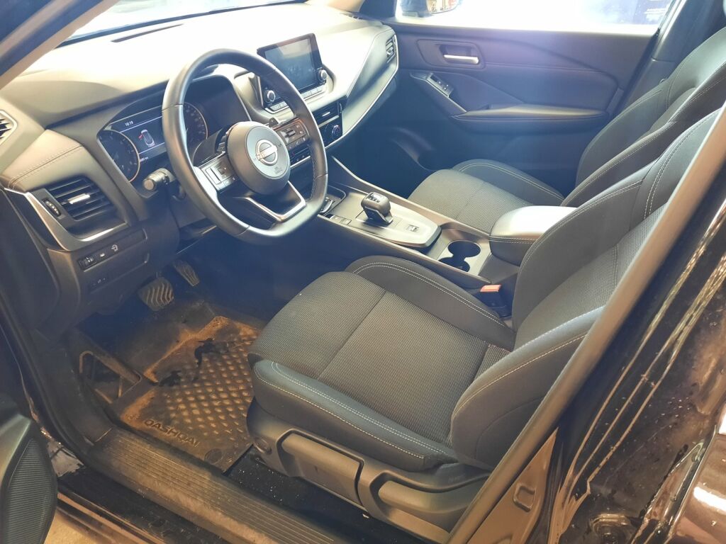 Nissan Qashqai 2024 Musta