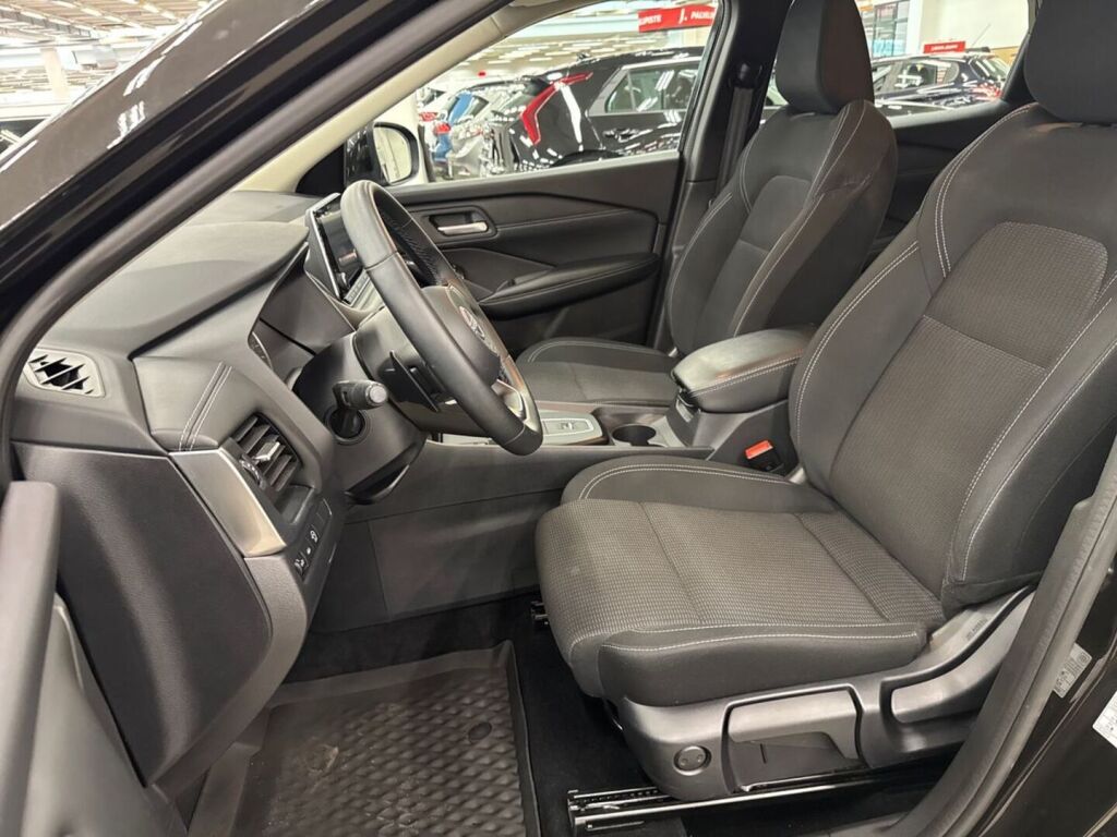 Nissan Qashqai 2024 Musta
