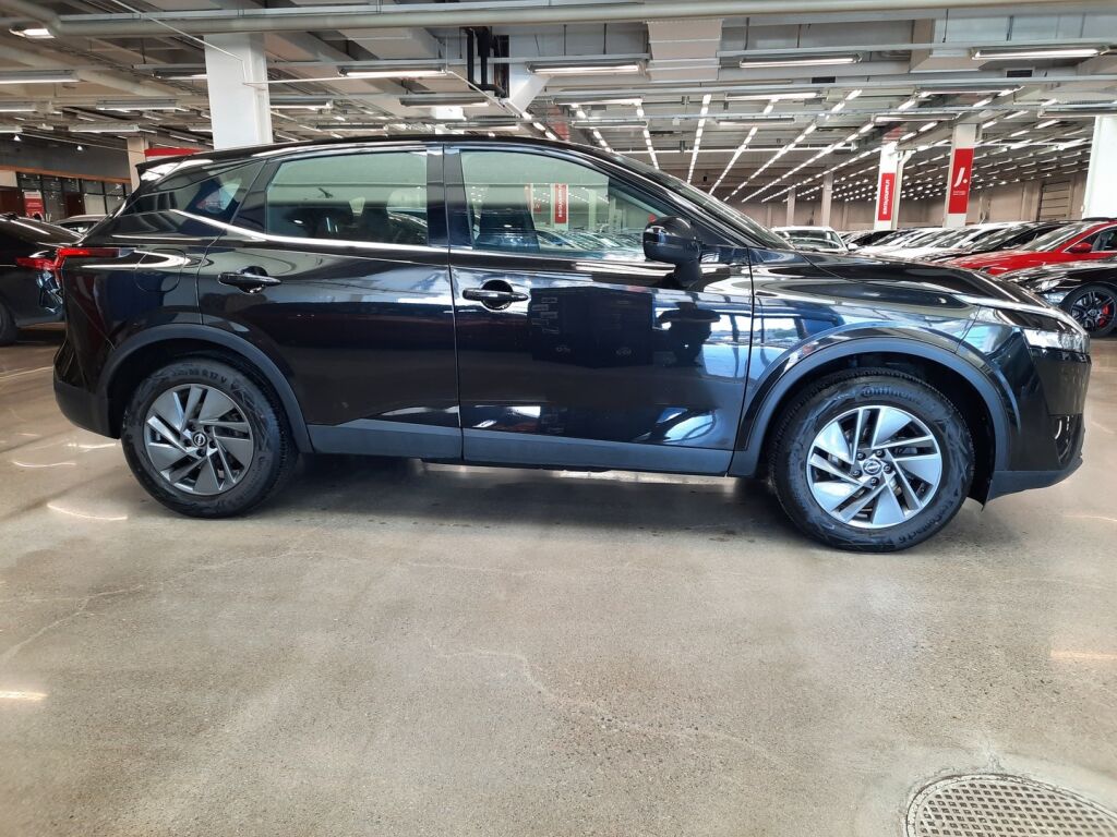 Nissan Qashqai 2024 Musta