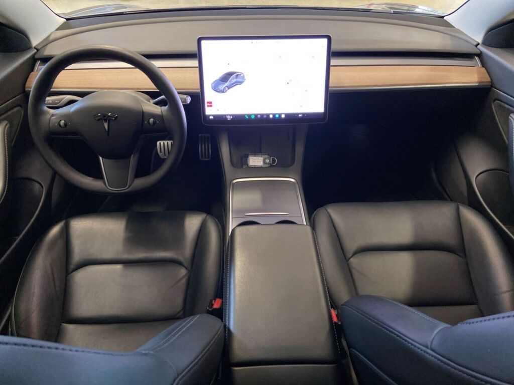Tesla Model 3 2021 Harmaa