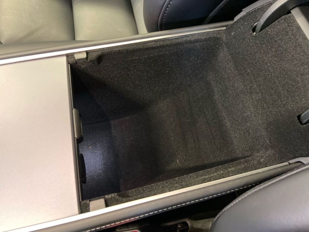 Tesla Model 3 2021 Harmaa