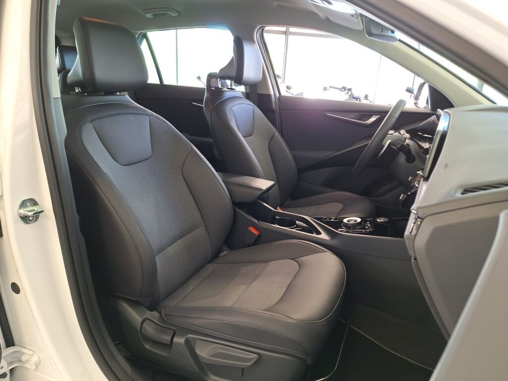 Kia Niro 2023 Valkoinen