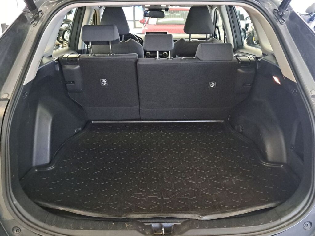 Toyota RAV4 2019 Harmaa