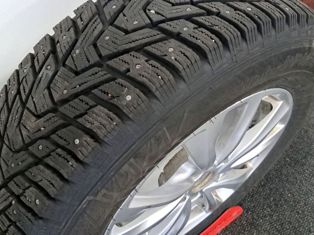Toyota RAV4 2019 Harmaa