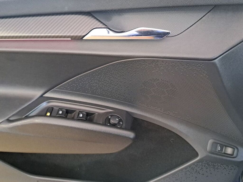 Skoda Enyaq 2022 Sininen
