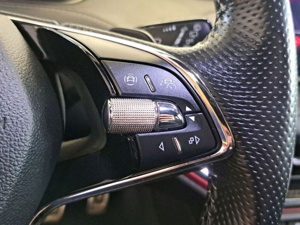 Skoda Enyaq 2022 Sininen