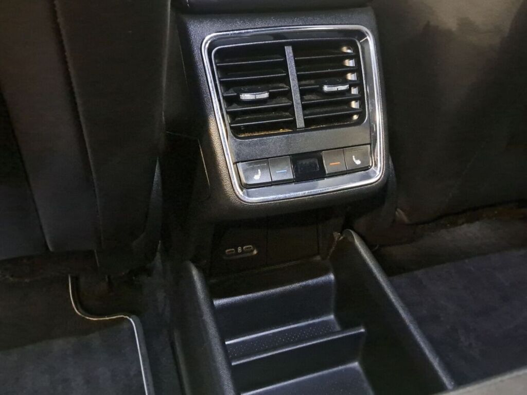 Skoda Enyaq 2022 Sininen