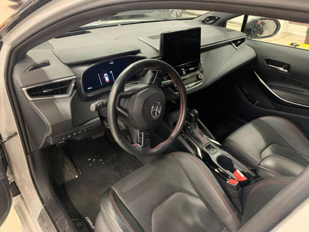 Toyota Corolla 2024 Harmaa