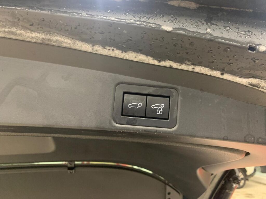 Toyota Corolla 2024 Harmaa