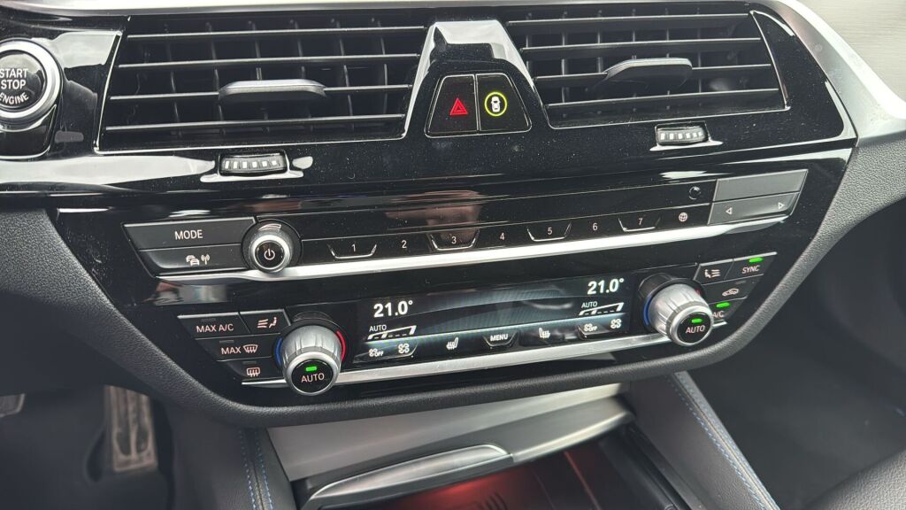 BMW 530 2023 Valkoinen