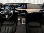 BMW 530 2023 Valkoinen