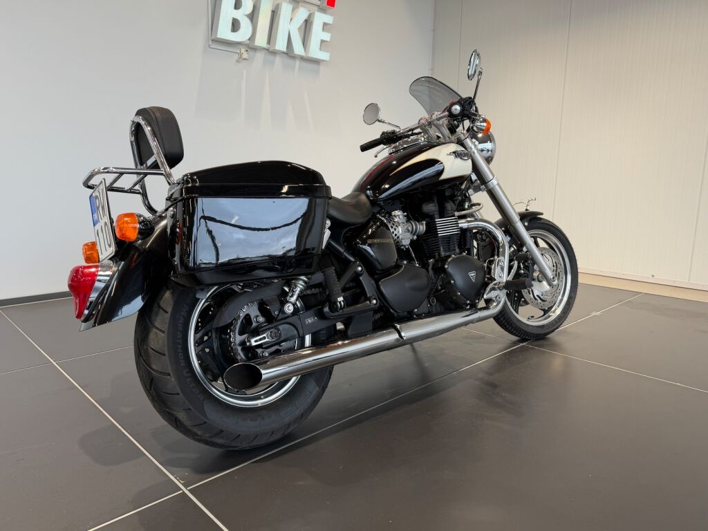 Triumph SPEEDMASTER 2009 Musta