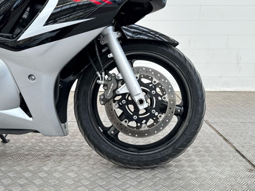 Suzuki GSX 2009 Musta