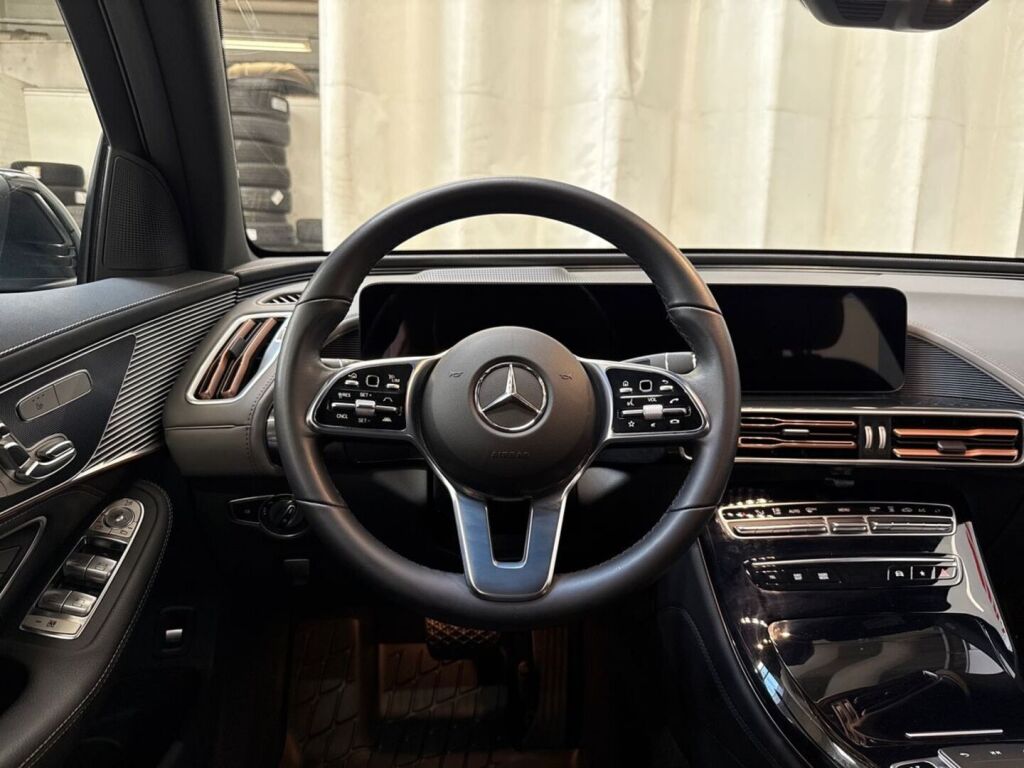Mercedes-Benz EQC 2023 Harmaa